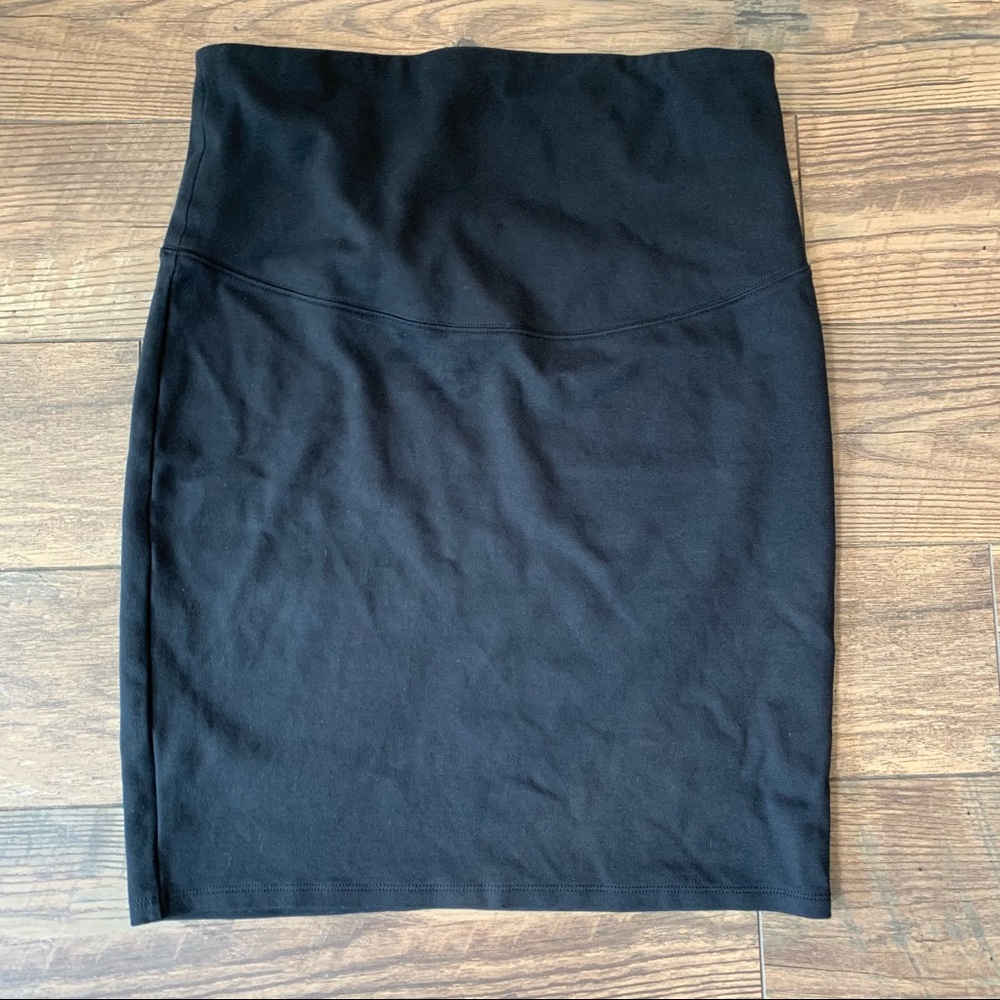 GAP Maternity Full Panel Pencil Skirt Knit Black Size Medium